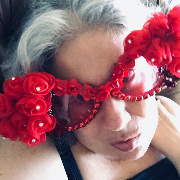 Meet your Posher, Julie - Picture 4 of 8